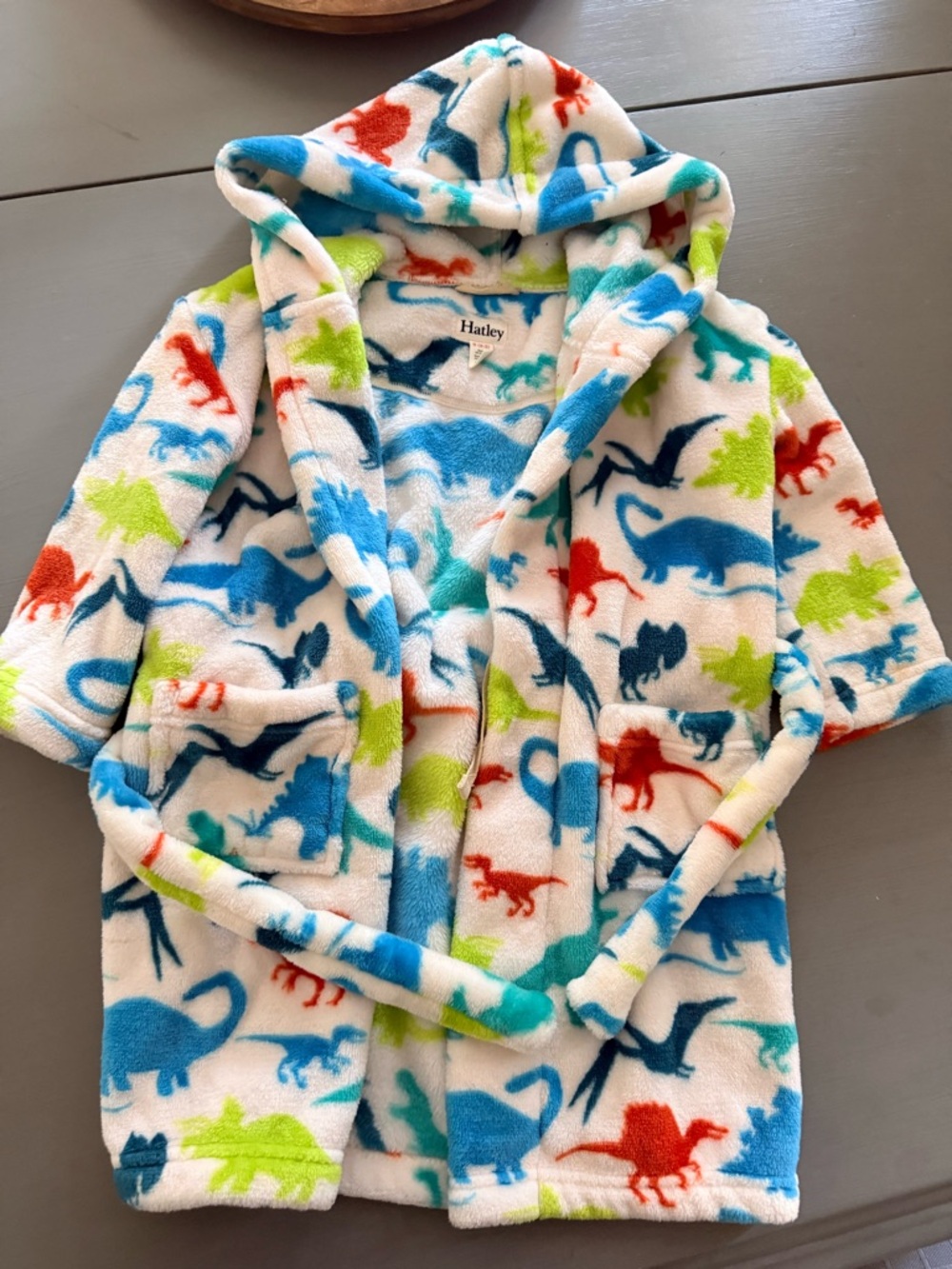 Hatley White Hooded Kids Robe with Multi-Color Dinosaur Print Size S (2-3)